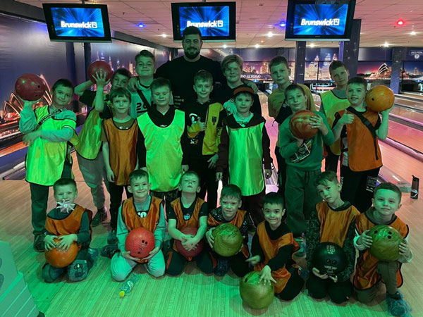 Клуб Единоборств Банзай открывает набор детей 2+ и взрослых на тренировки по направлениям Кудо, Бокс и Самбо. Профессиональные тренеры с опытом работы. Групповые и Индивидуальные занятия. Начальный и продвинутый уровни.